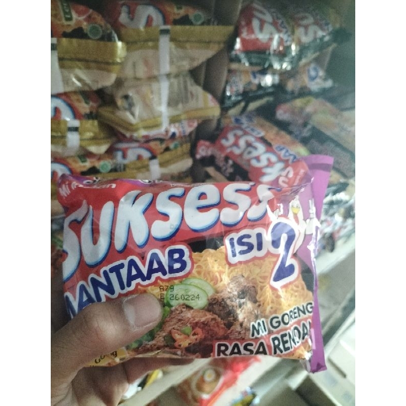 

Mie Sukses isi 2 Rendang