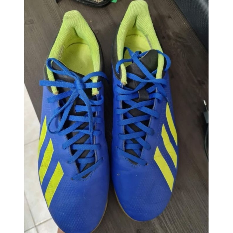 Sepatu futsal adidas x tango