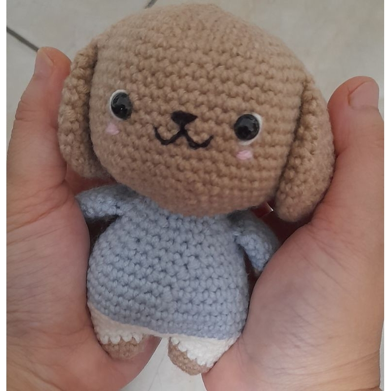 Boneka amigurumi lucu / boneka rajut