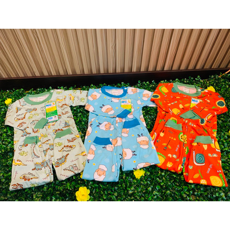Baju setelan anak moms gift motif sesuai gambar