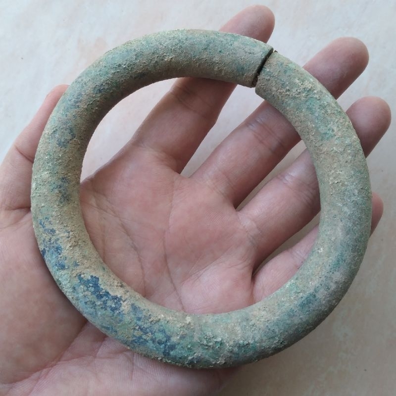 Gelang Perunggu Kuno Sangat Besar Jumbo Tebal Berat Temuan Darat - YN573