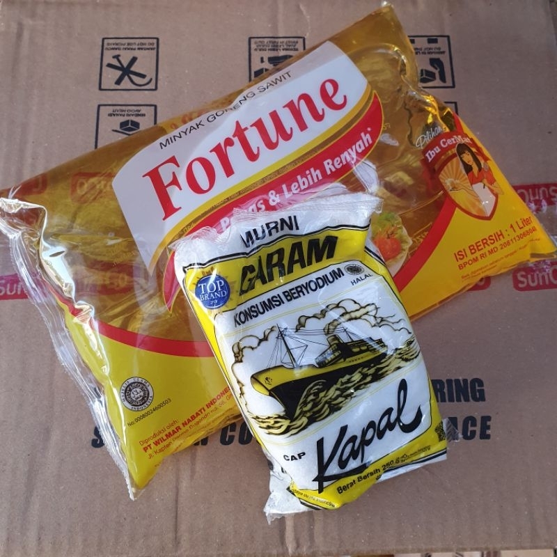 

minyak goreng fortune 1 liter free garam 250gr
