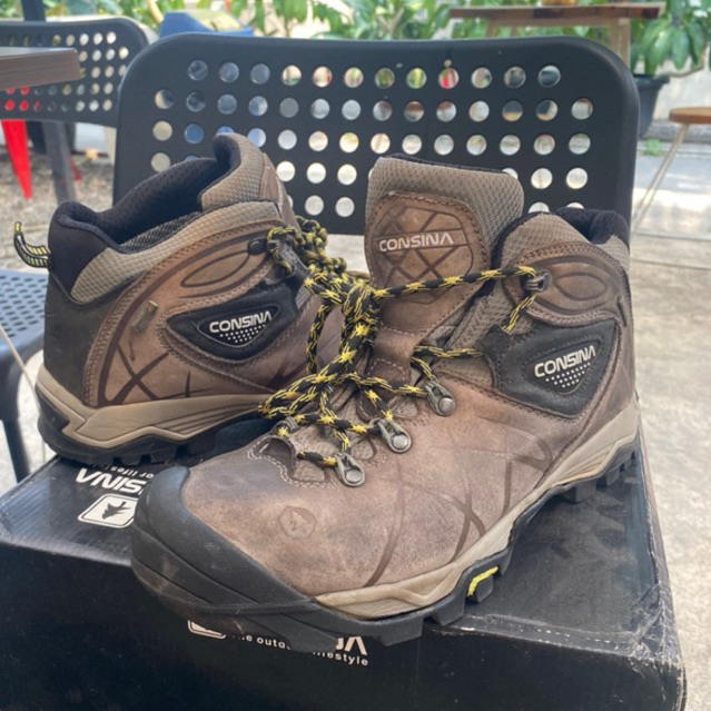 Sepatu Gunung Hiking Consina Mustang Grey