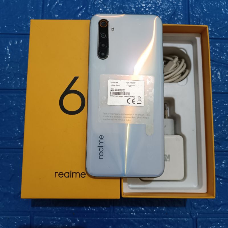 Realme 6 ram 4 128gb