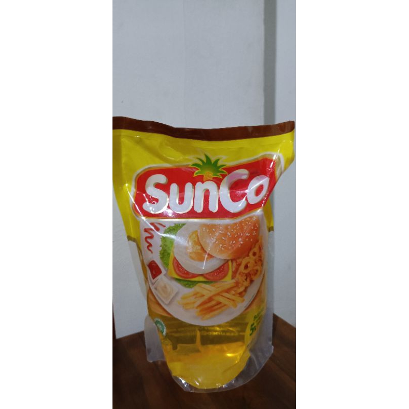 

minyak goreng sunco ukuran 2 liter