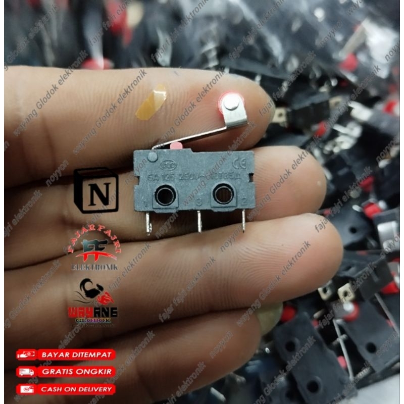 Saklar Micro limit switch 3 pin 5 Ampere + roda saklar tekan