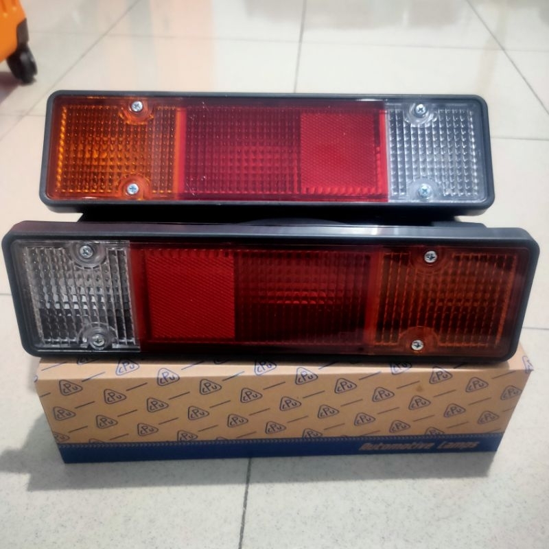 lampu stop L300 new lampu rem L300 new soket segi lampu belakang L300 new stop lamp L300 new