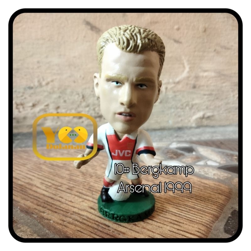 10# BERGKAMP - ARSENAL 1998 CORINTHIAN PROSTARS FIGURE PEMAIN BOLA
