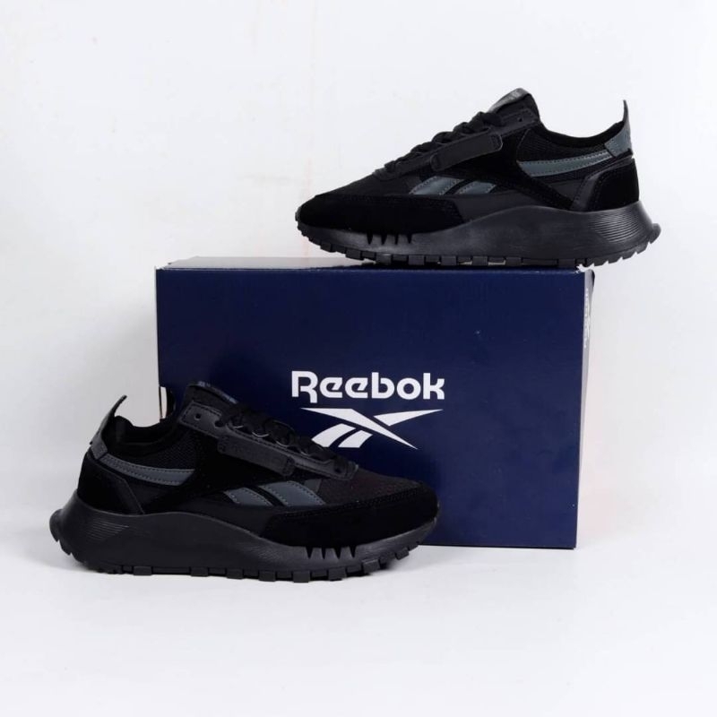 Sepatu Sneaker Original Pria Wanita Full Hitam Reebok Classics Legacy Triple Black