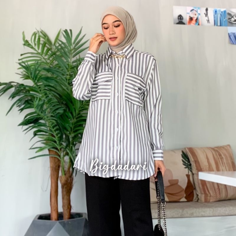 Aliya Blouse Atasan Kemeja Wanita Motif Salur Abu Muda Big Size Jumbo Oversize M L XL XXL XXXL 95 10