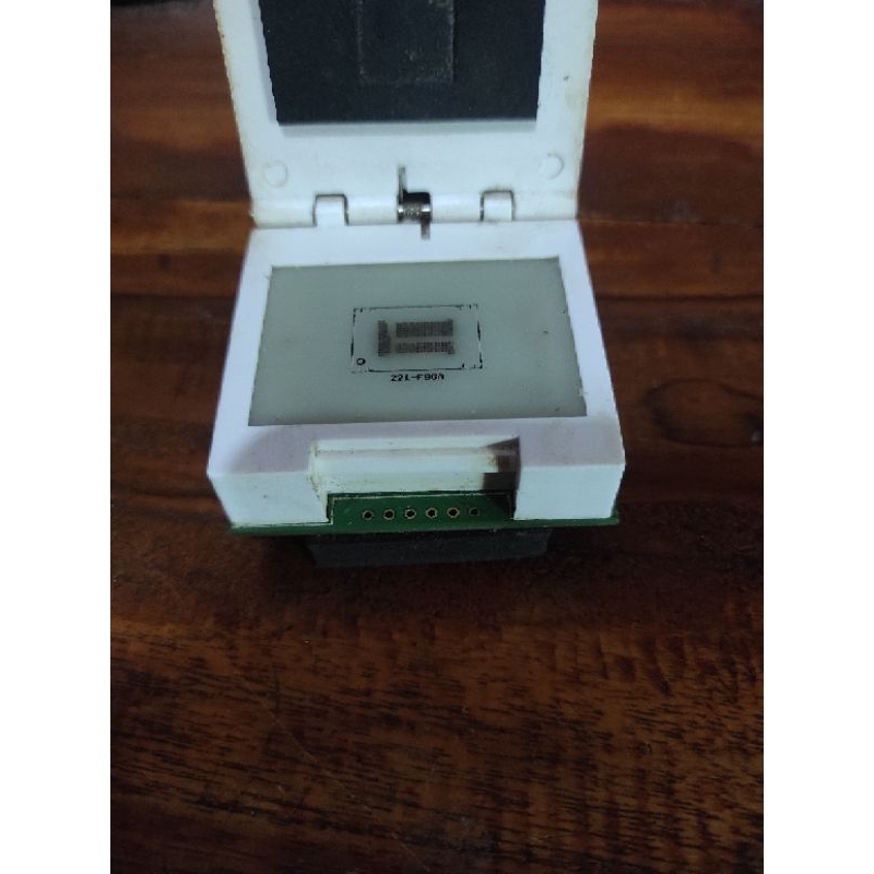 Socket bga 221 ufi box original bekas
