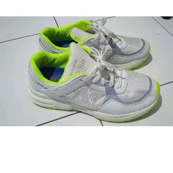 sepatu lecoq sport saphir size 41
