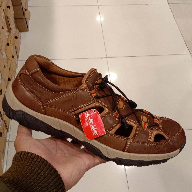 SANDAL SEPATU CASUAL BAHAN KULIT ASLI BAPAK -BAPAK BOLONG - BOLONG PRODUK ORIGINAL BRAND JIM JOKER