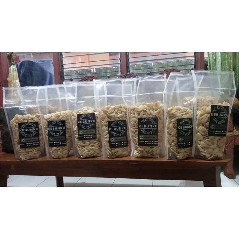 

READY !! 1.100GRAM / 1,1 KG Kacang kenari kupas ASLI dari Kep. Selayar