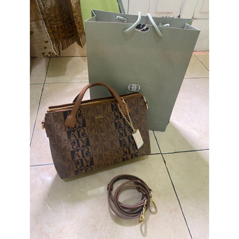 bonia tote preloved