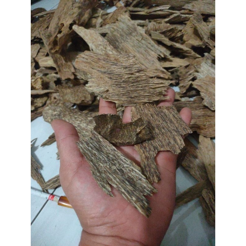 Kayu gaharu alami AB kalimantan