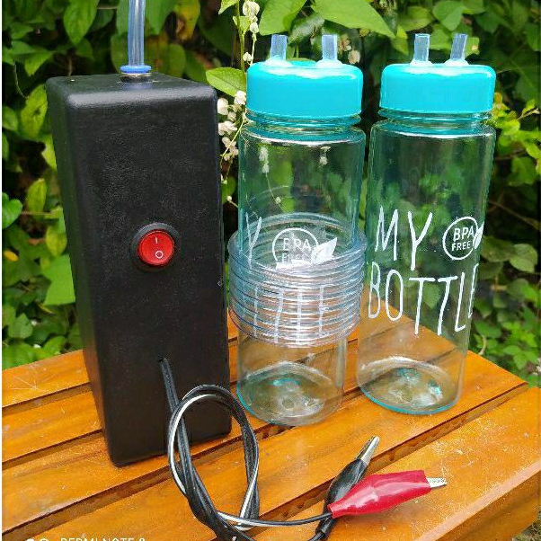 2 mesin penyedot madu kelulut 12 volt.