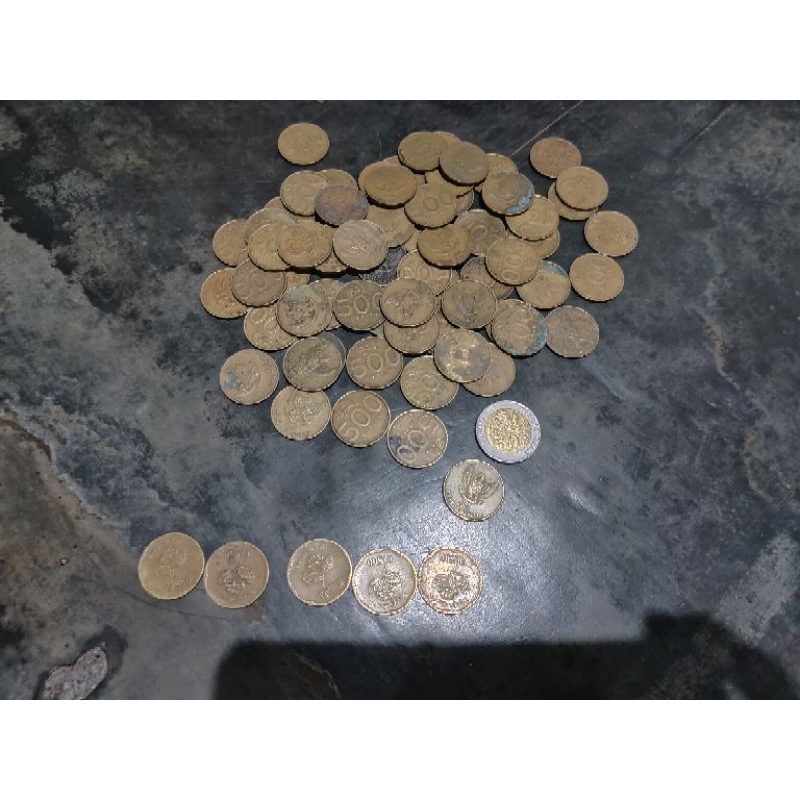 Uang koin 500 kuning emas