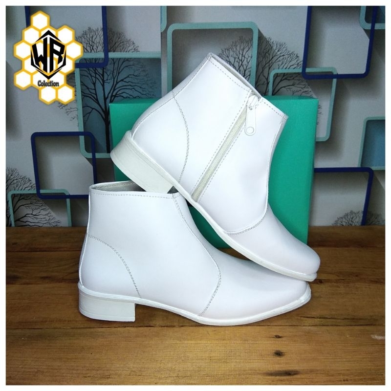 Sepatu pdh putih wanita dinas kantoran