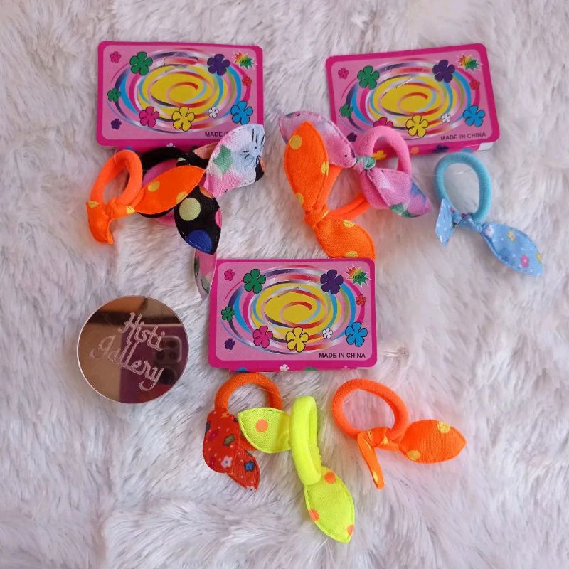 Karet rambut elastis daun kecil isi 3 daun kecil