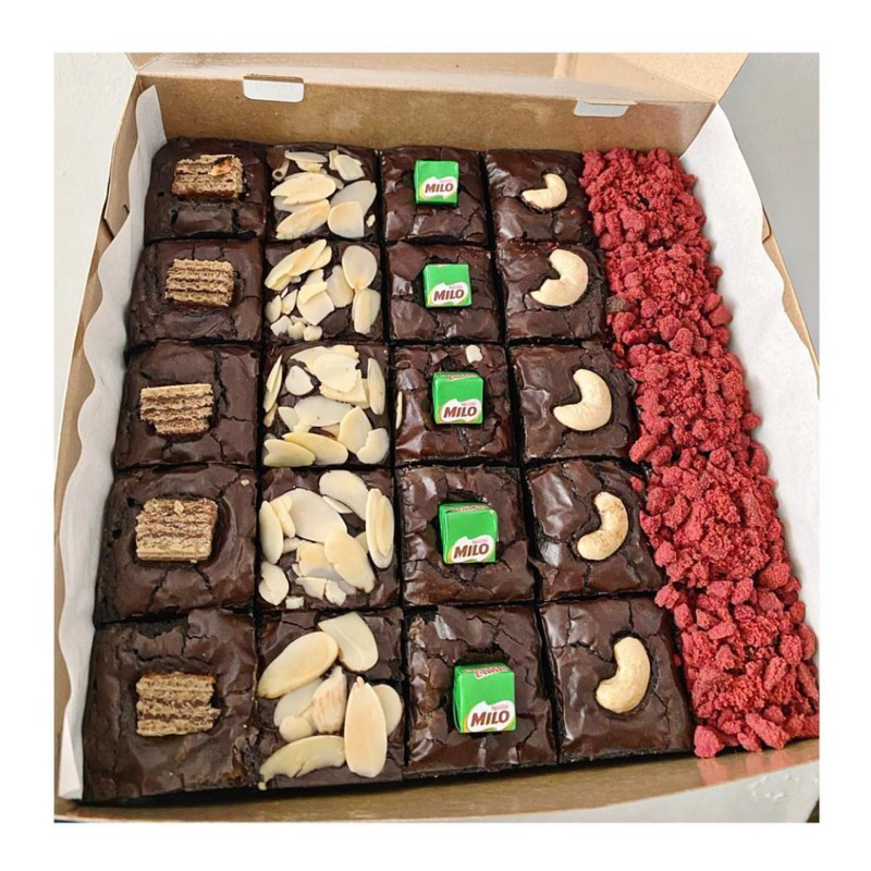

Fudgy Brownies extra 20x20