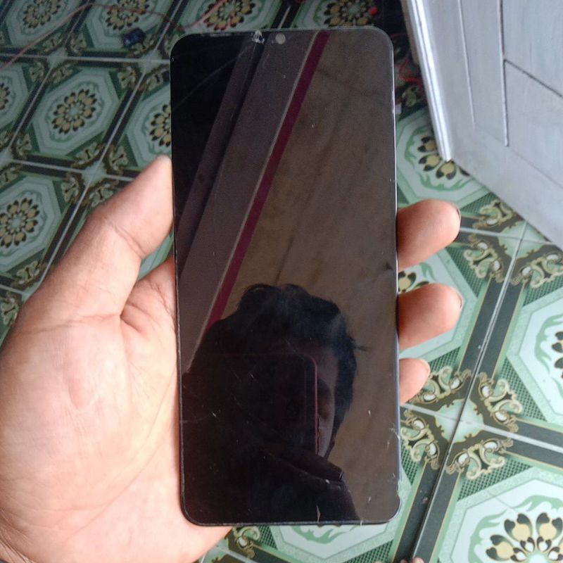 lcd vivo minus retak