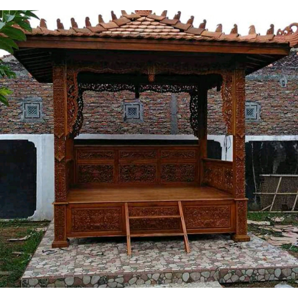 Gazebo Model Ukiran Jepara Bahan Kayu Jati Atap Genteng Model Klasik Ukuran 3x3 Meter