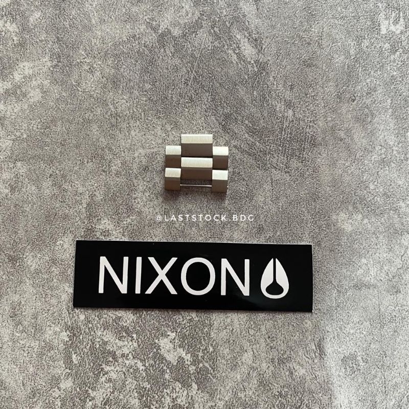 Nixon Corporal (extra chain)
