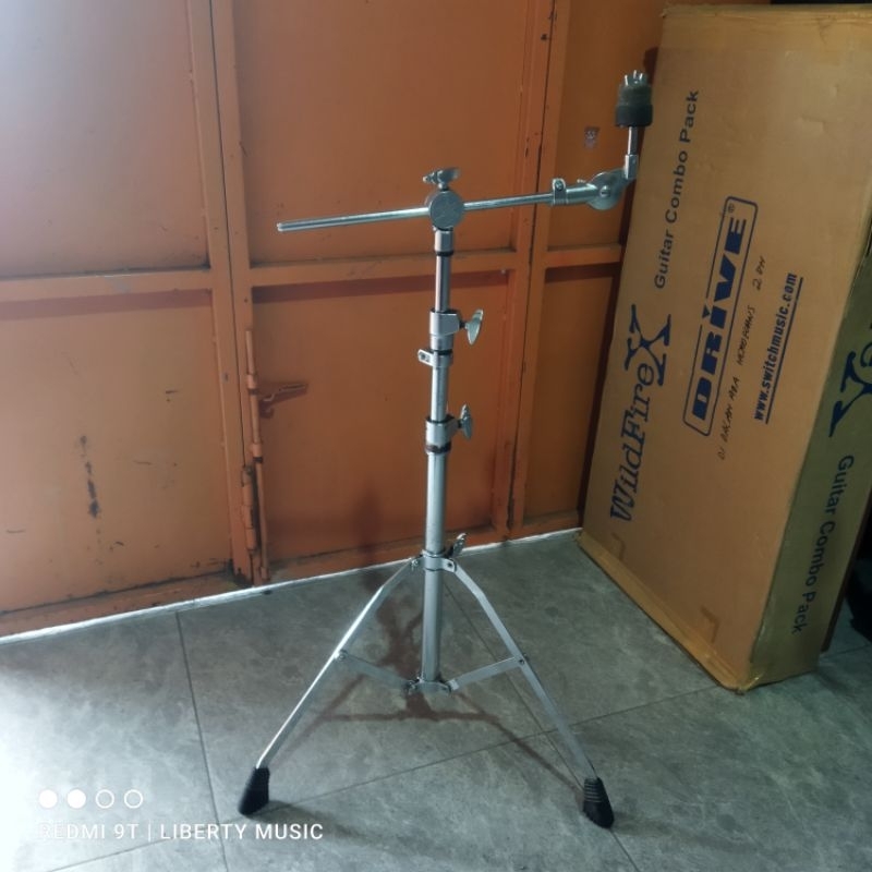 Stand Cymbal Boom Yamaha CS745 Pipa Besar dan Kokoh