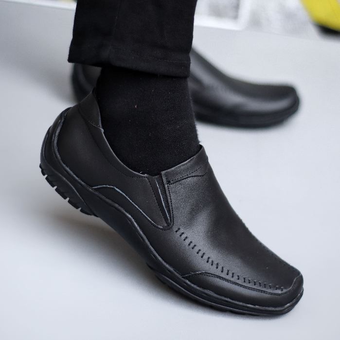 TERLARIS Sepatu Kasual Kulit Asli Garut Pantofel Casual Slip On Terbaru Kerja Kantor Original Pria