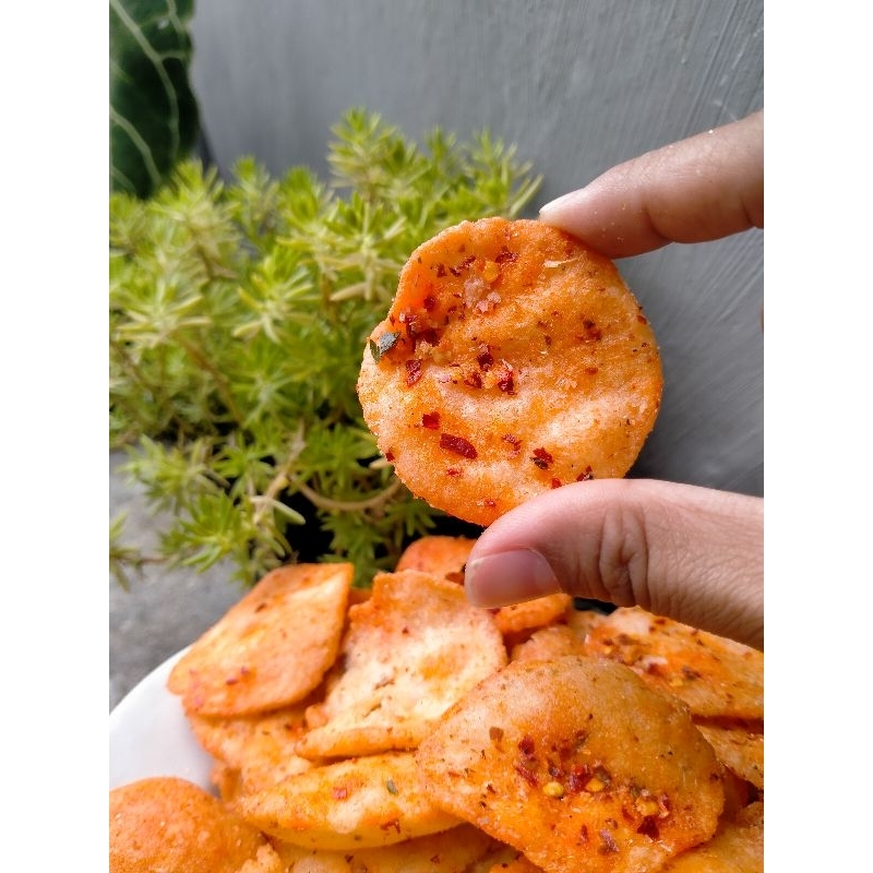 

Comring pedas 200 gr / combring snack kiloan makanan ringan basreng keripik