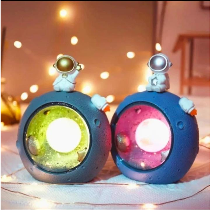 LED Lampu Hias Kamar Anak Lampu Astronot Dekorasi Kamar Tidur Kekinian