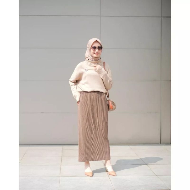 Gigi Pleats Skirt by Vanilla hijab/ rok plisket ORI by vanilla hijab