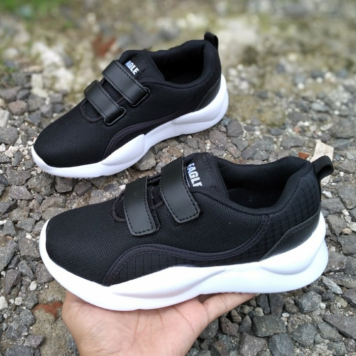 Sepatu Eagle Sekolah KW super