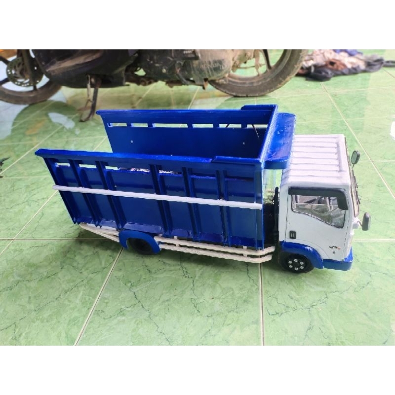 miniatur truk rc