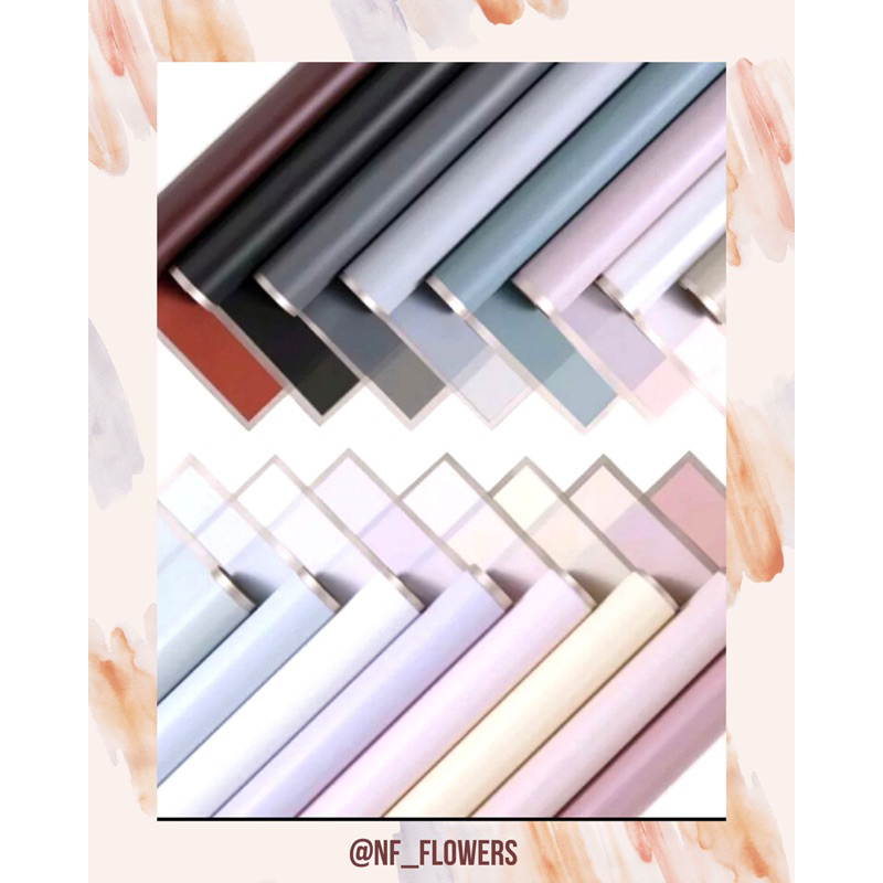 

KERTAS BUKET/ FLOWER WRAPPING CELLOPHANE PAPER GOLD LINE / KERTAS BOUQUET