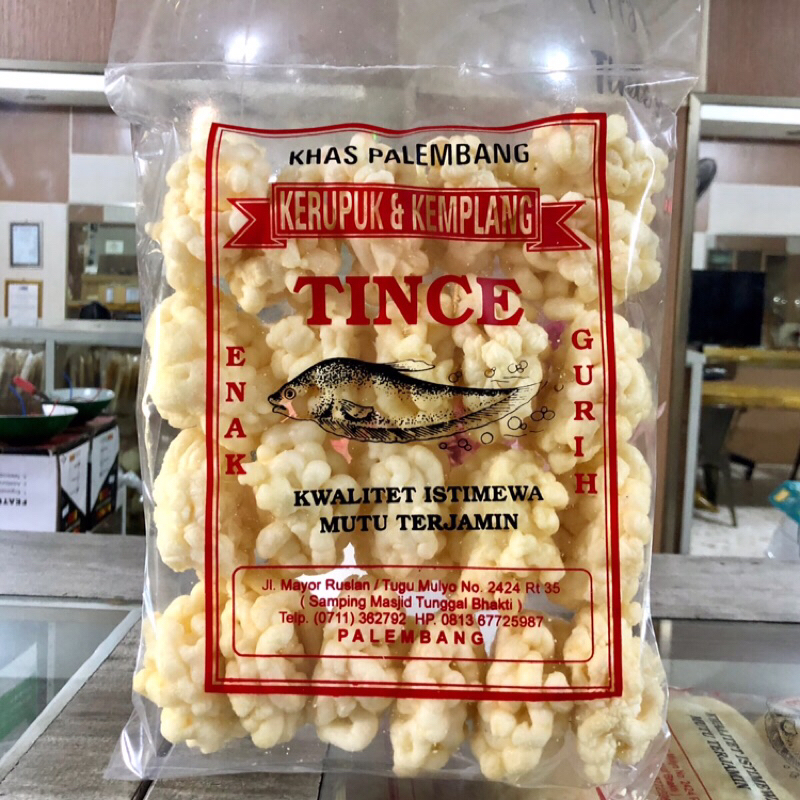 

KERUPUK KEMPLANG TINCE 250gr ASLI PALEMBANG IKAN GABUS