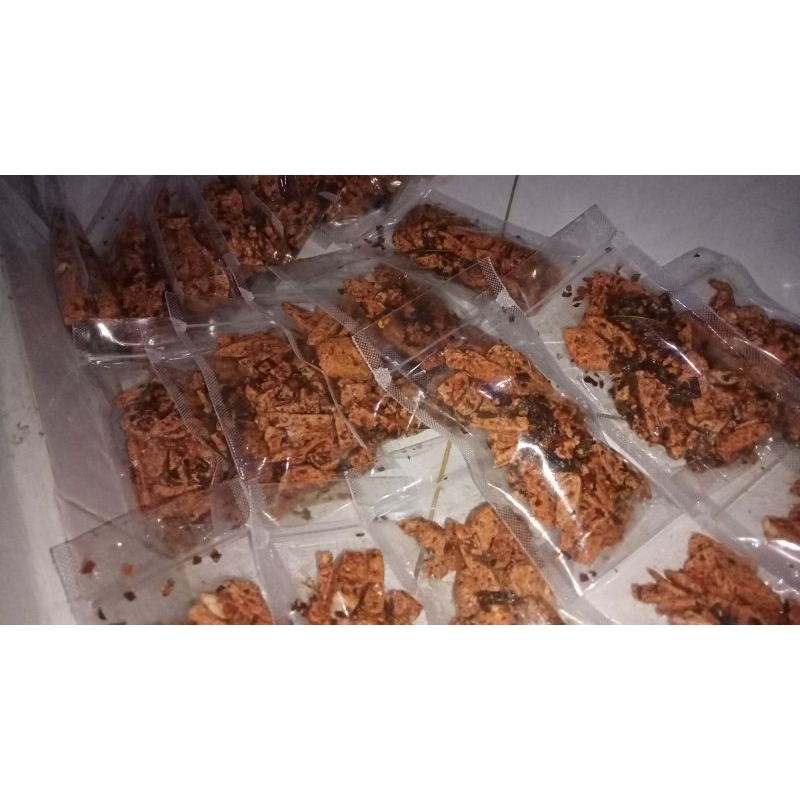 

Bareng daun jeruk ada 2 rasa eksta pedas daun jeruk dan original daun jeruk ukuran 100gram