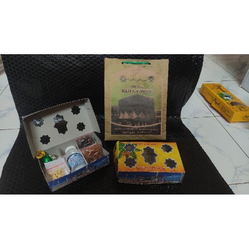 

GIFT HAJI UMROH / HAMPERS HAJI UMROH /OLEH-OLEH HAJI UMROH