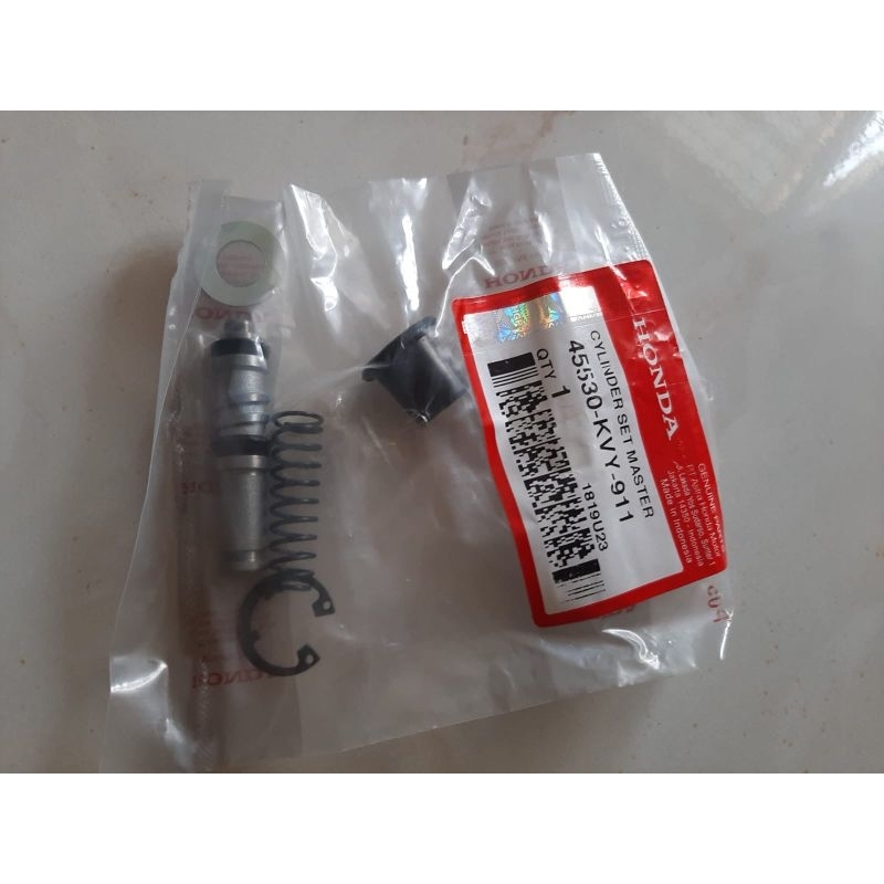 Sil Seal Master rem depan Beat Fi Beat Karbu Spacy Fi Beat Esp Original 45530-KVY-911