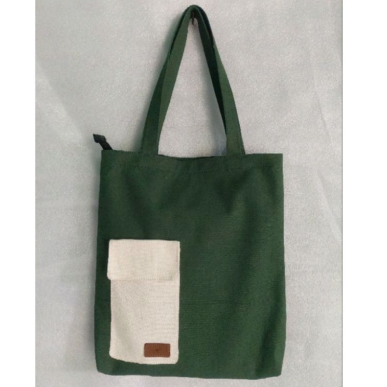 Totebag/tas wanita moderen kekinian kantong depan