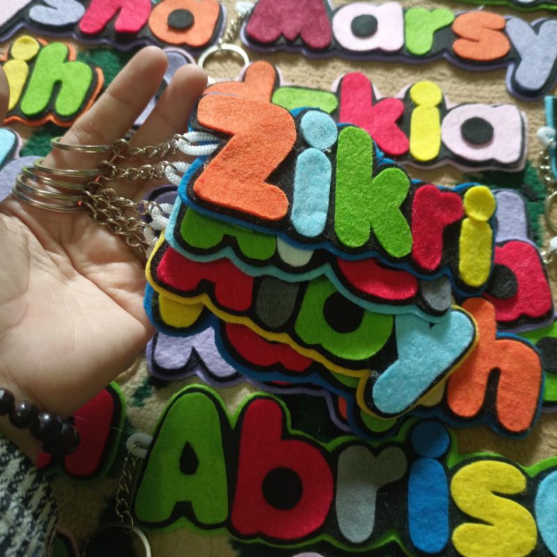 Ganci Nama Flanel Lucu