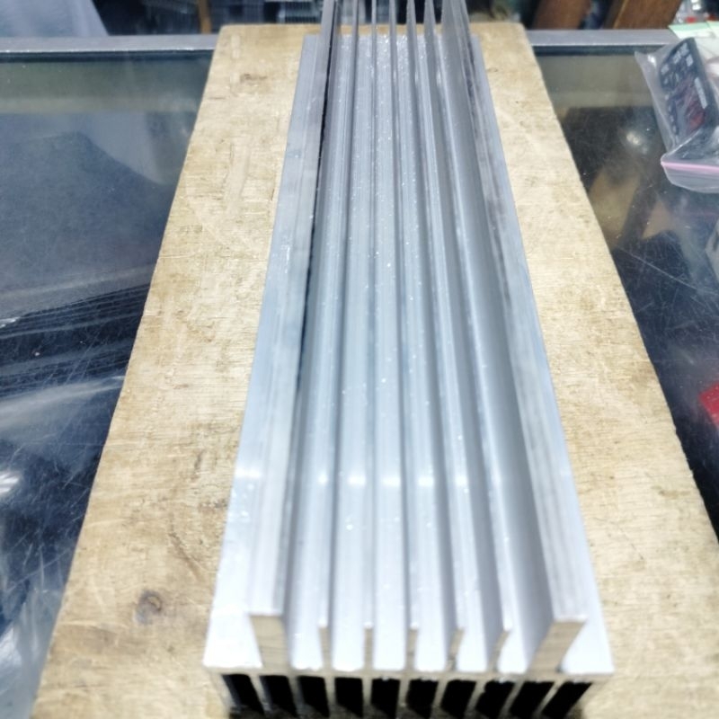 Pendingin/Heatsink 30Cm Tebal