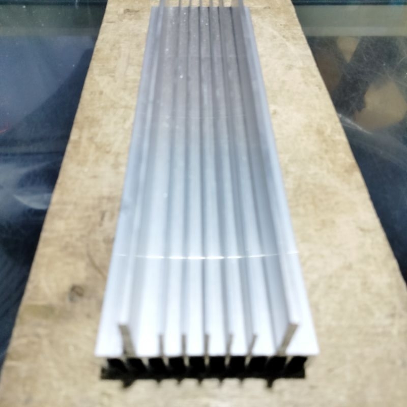 Pendingin/Heatsink 30Cm Tanggung