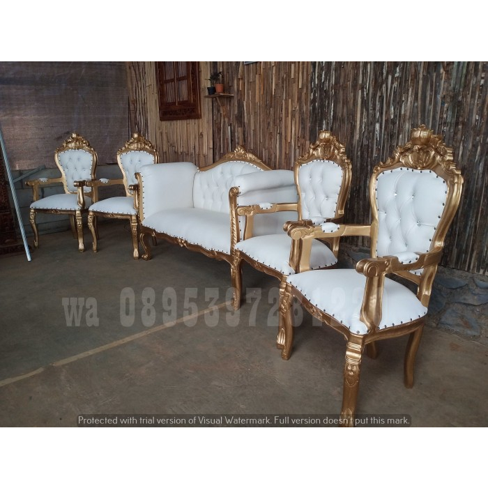 kursi pelaminan kerang gold kain putih