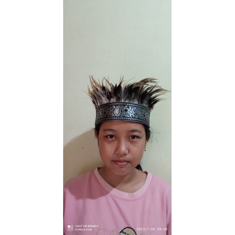 mahkota dayak kalimantan