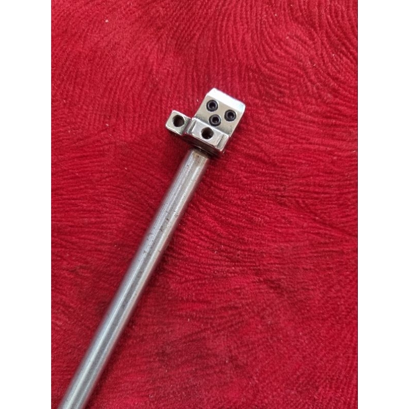 Tiang jarum mesin overdek/kamkut Siruba..harga tertera hanya untuk tiang jarum