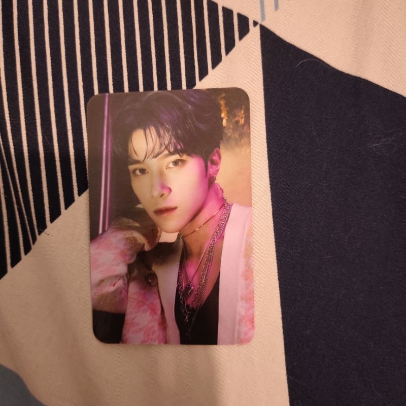 [READY] PHOTOCARD PC POB WAYV HENDERY PHANTOM RED OVERTURE KOR