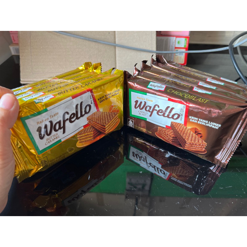 

Roma Wafello Chocolate/ Caramel 34 gr Perpak isi 10 Pcs