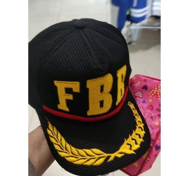 topi FBR lis merah